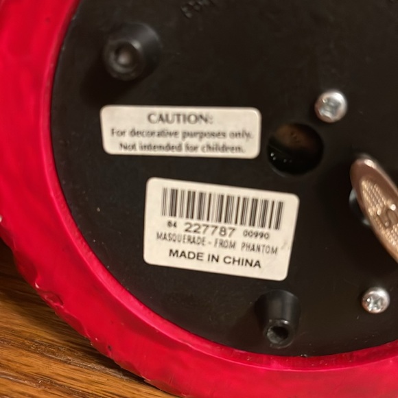 Phantom of the Opera glitter globe - Picture 4 of 4